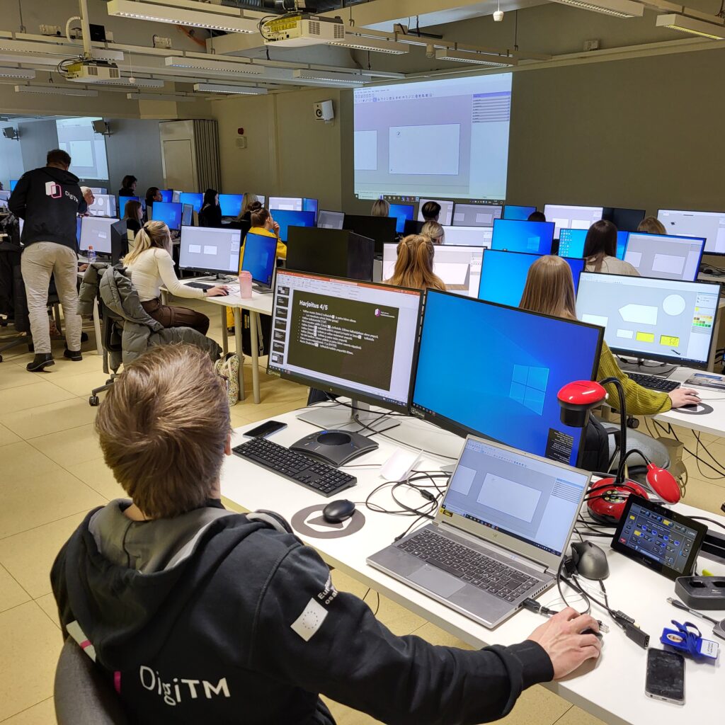 digitaalinen tapahtumamuotoilu 3D mallintaminen #D-kuvat Tilamallinnus tilamallintaminen lab lab-ammattikorkeakoulu tapahtumatilat tapahtumayrittäjä tapahtumamallintaminen mallintaminen tapahtumasuunnittelu kokoussuunnittelu